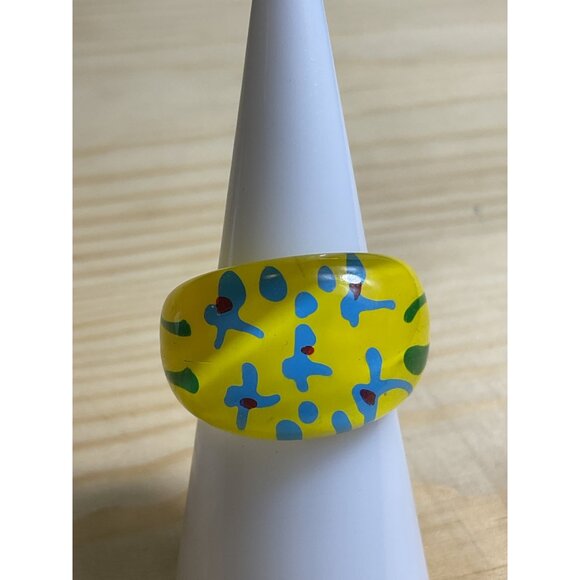 Yellow Acrylic Bubble Dome Ring Retro-Style Ring - Picture 1 of 3